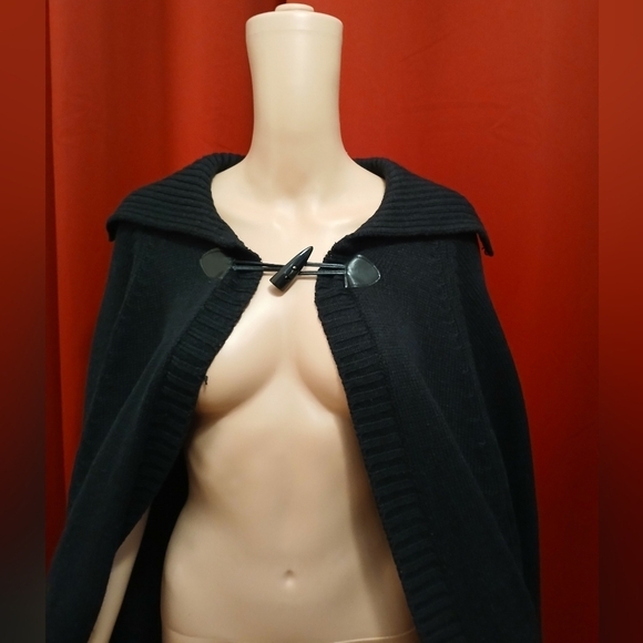 Avenue Black Full Cape Vintage Rare - Picture 2 of 5